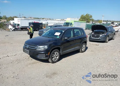 2012 Volkswagen Tiguan S из США, поврежденный, VIN WVGAV7AX3CW584045